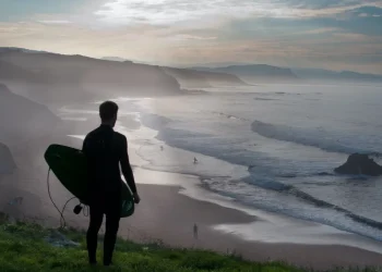 destacada_surfing-turismo_euskadi2x